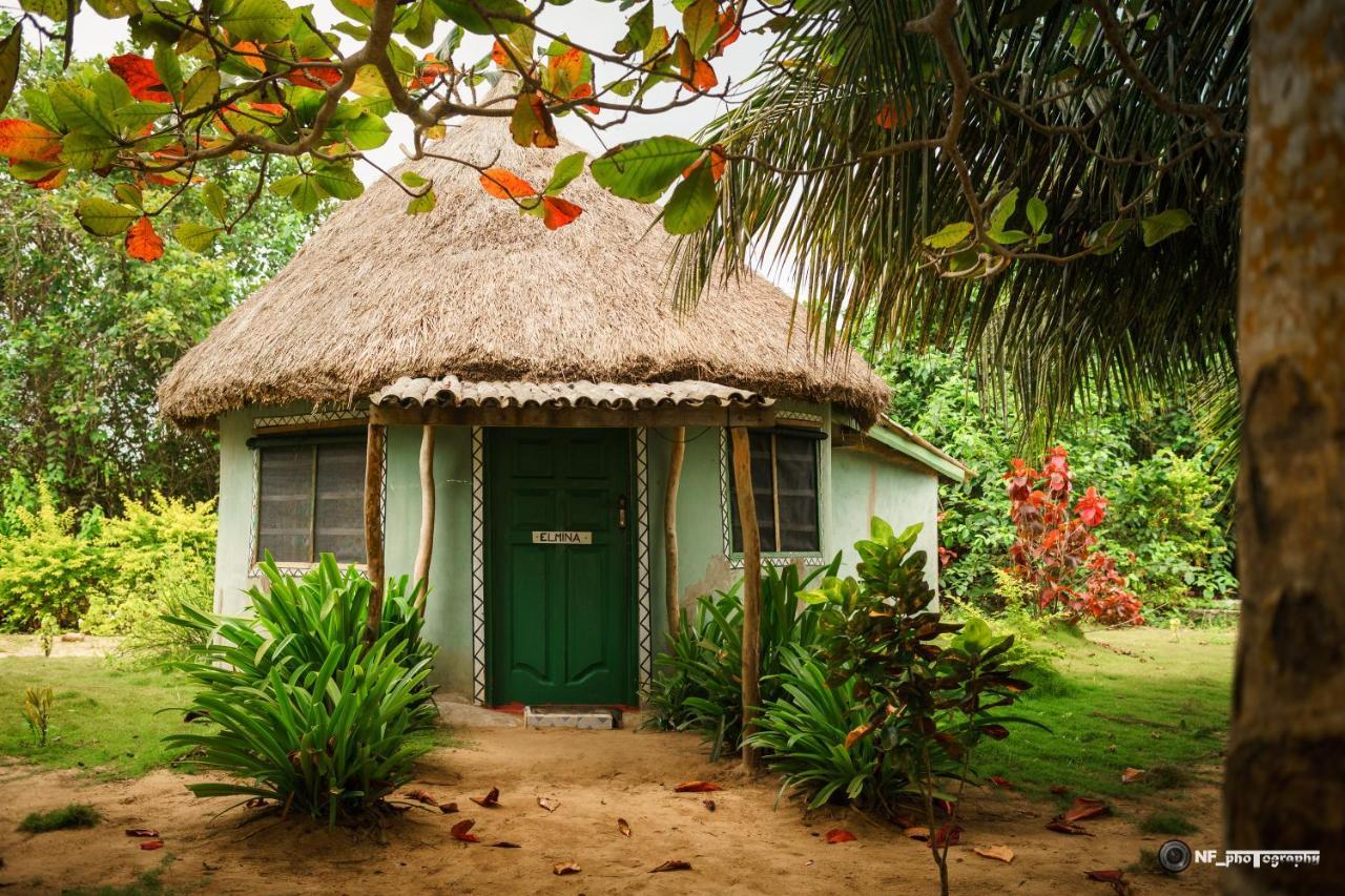 The Akwidaa Inn 외부 사진