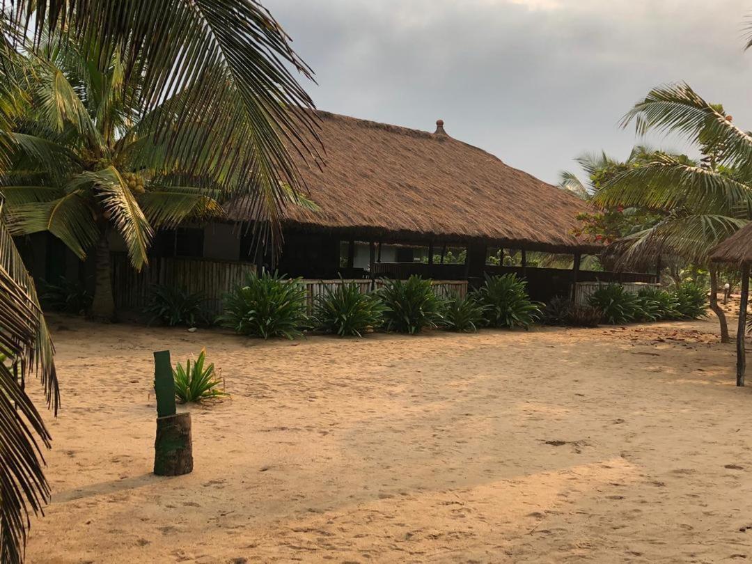 The Akwidaa Inn 외부 사진
