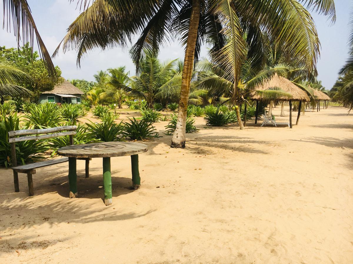 The Akwidaa Inn 외부 사진