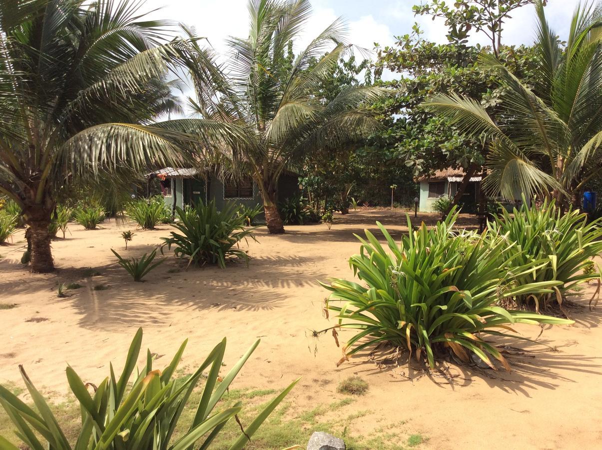 The Akwidaa Inn 외부 사진